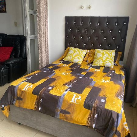 Tenbury Beach Apartment Durban Exteriör bild