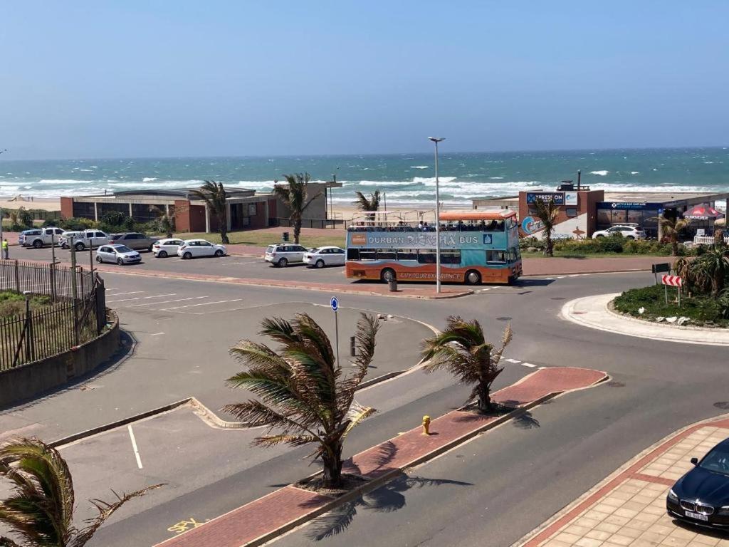 Tenbury Beach Apartment Durban Exteriör bild